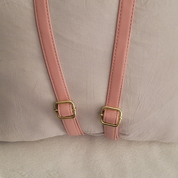 Nwot Juicy Couture mini backpack adjustable straps. LOWEST PRICE I CAN GO - Picture 2 of 11